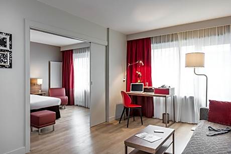 One-Bedroom Apartment (4 Adults)