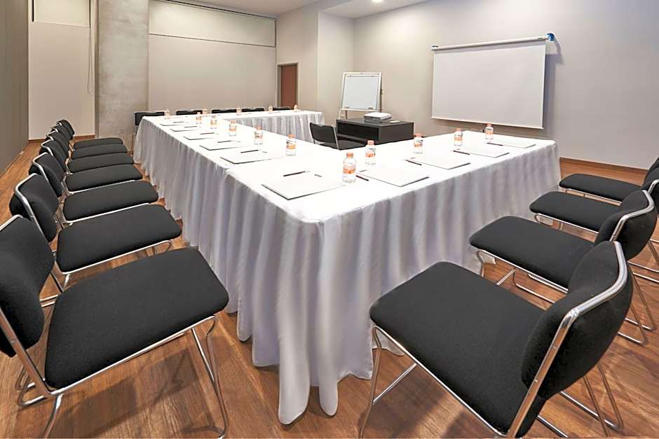 City Express Suites by Marriott Tijuana Rio