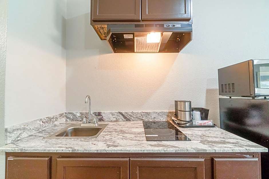 Atria Extended Stays By OYO Jourdanton