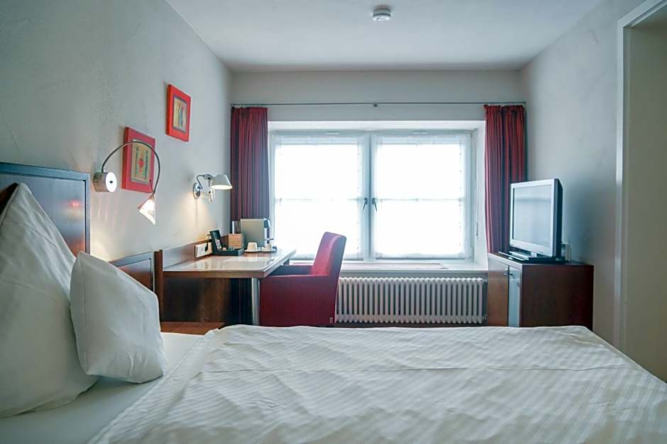 Hotel & Restaurant In der Breite