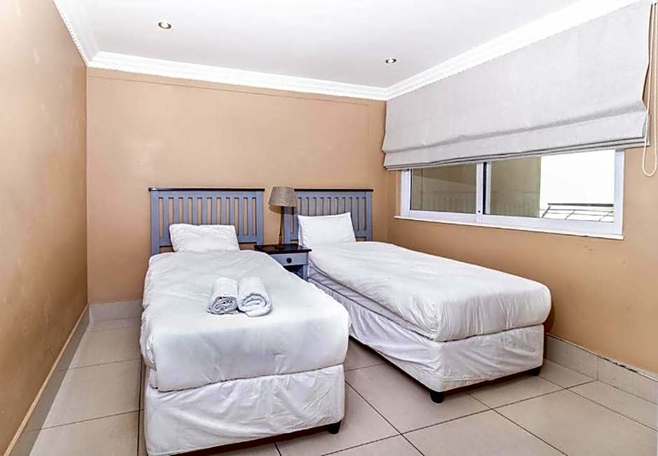 Stunning Sails on Point G403