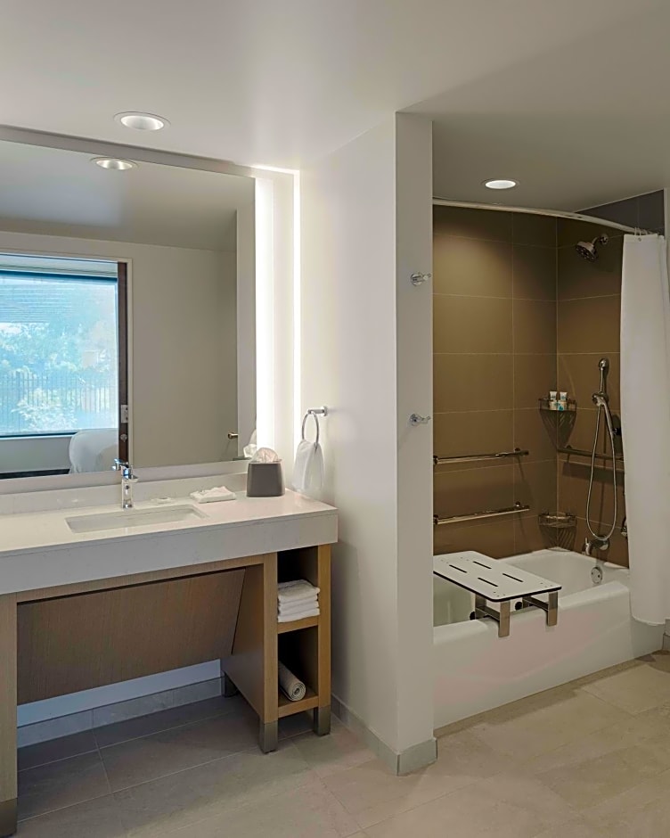 Hyatt House Columbus OSU Short North