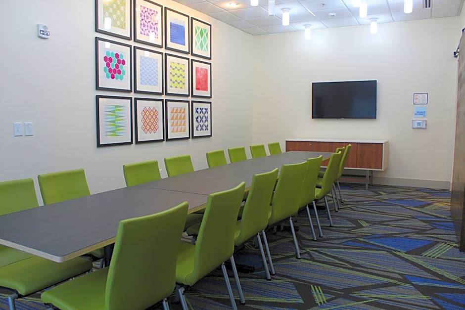 Holiday Inn Express & Suites - Latta, an IHG Hotel