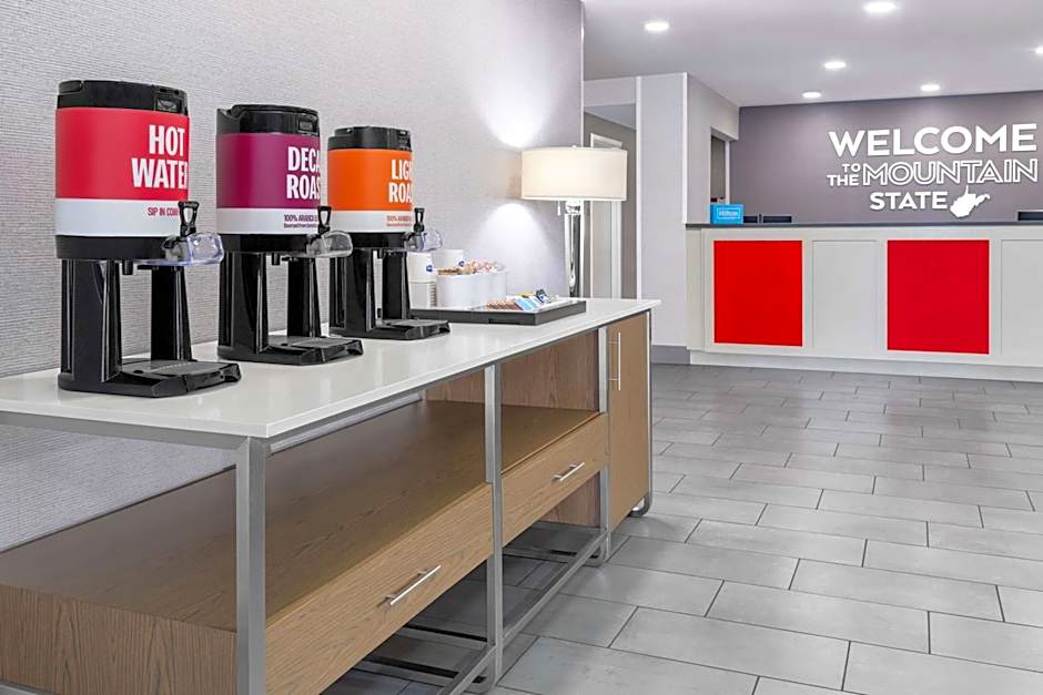 Hampton Inn By Hilton Martinsburg