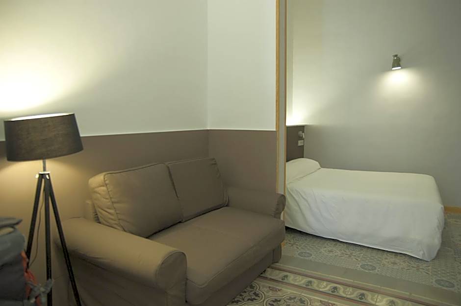 BCN Home Guest House