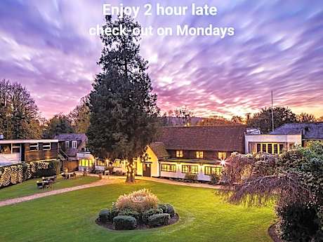 Sunday Box Hill Burford Bridge Hotel