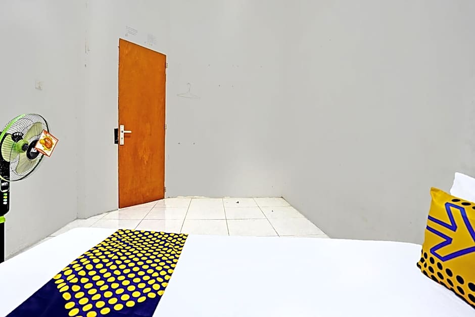 OYO LIFE 92077 Tarlo Guest House 3