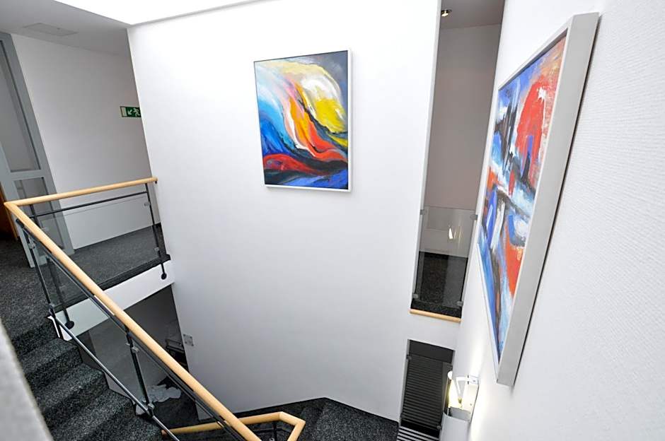 Villa Waldperlach by Blattl