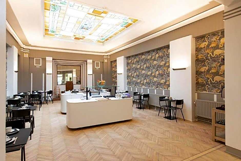 Photo 1 of 50 of Hotel Louisa