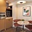 Burton House, Beverly Hills, A Tribute Portfolio Hotel