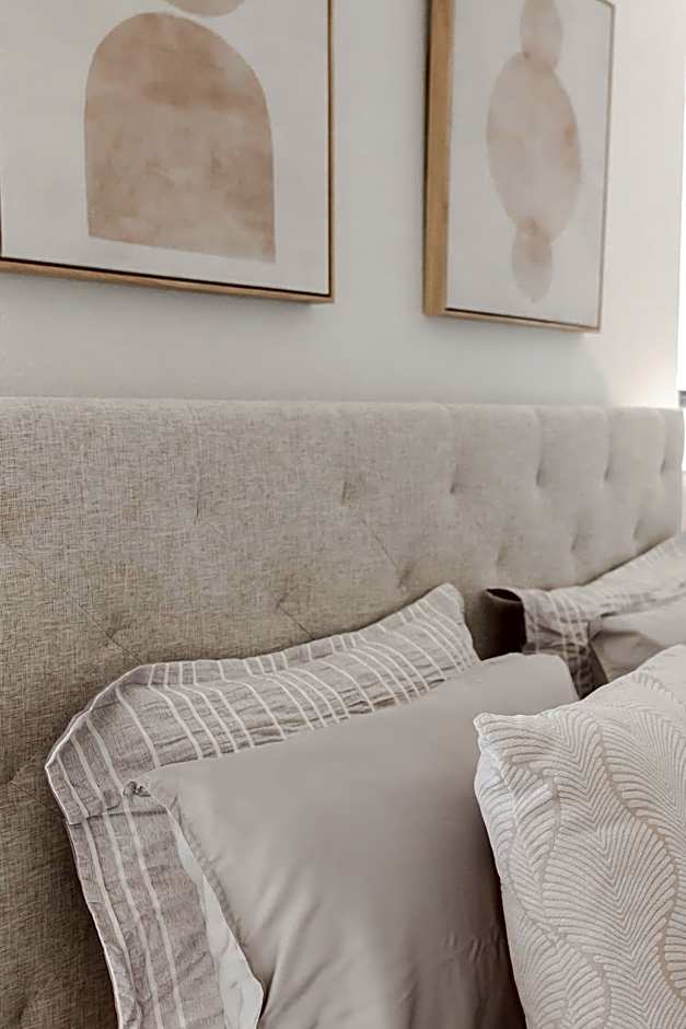 PRESIDENTIAL SUITE MOUNTAIN/LAKE VIEWS w/HEATED POOLS- PGA WEST