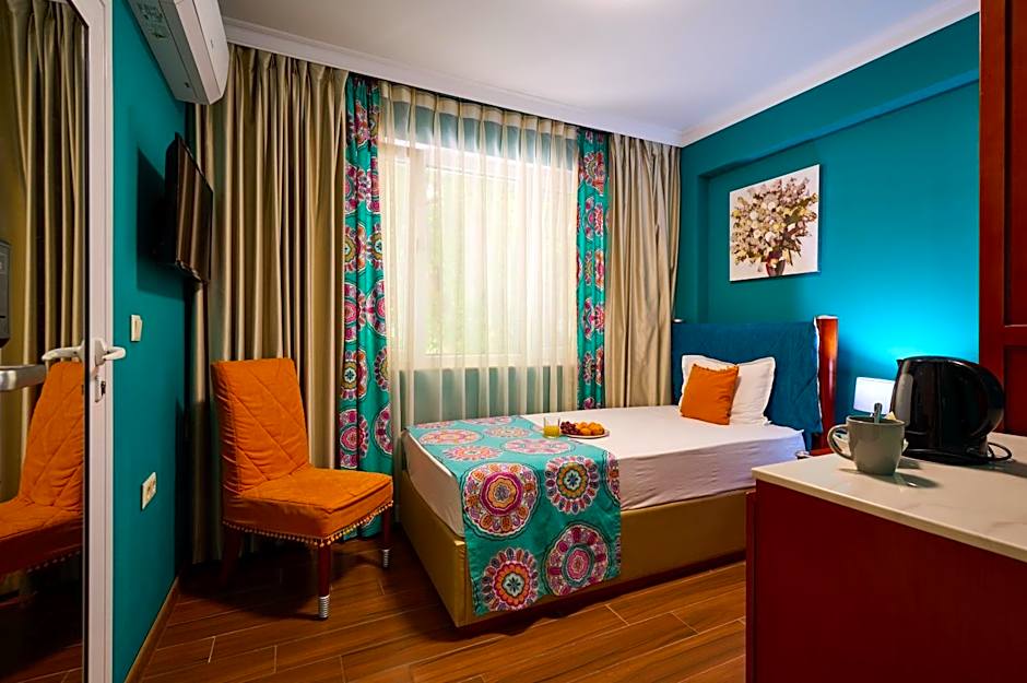 Art Green Boutique Hotel