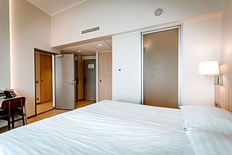 Superior Room with Spa Access