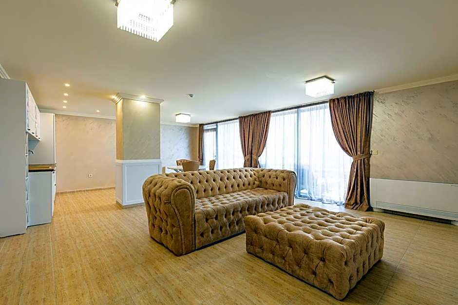 Lecardo Hotel