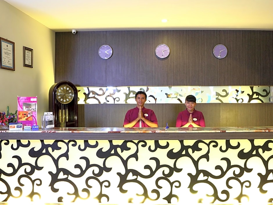 Lombok Plaza Hotel
