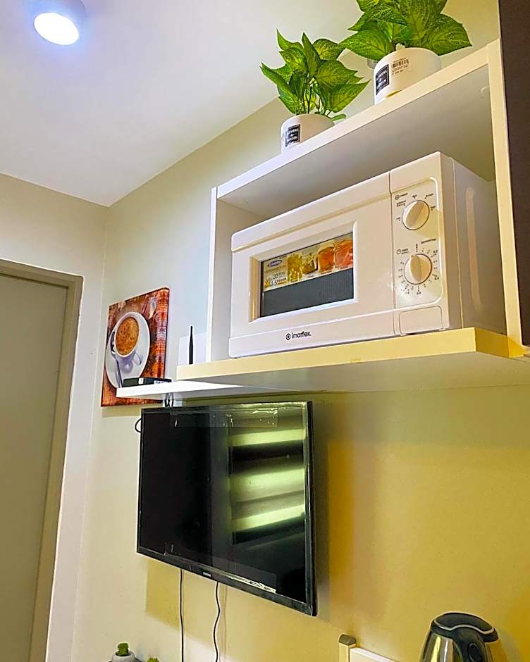 Cozy Boo Bed and Breakfast near Enchanted Kingdom by Dynel