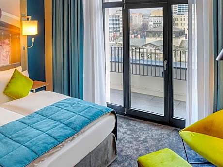 Superior Queen Room with Balcony