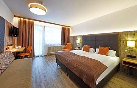 Superior Double Room with Balcony