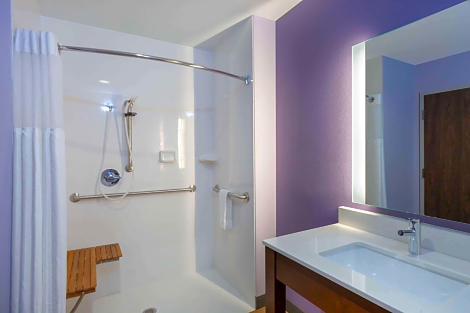 La Quinta by Wyndham Altoona Des Moines