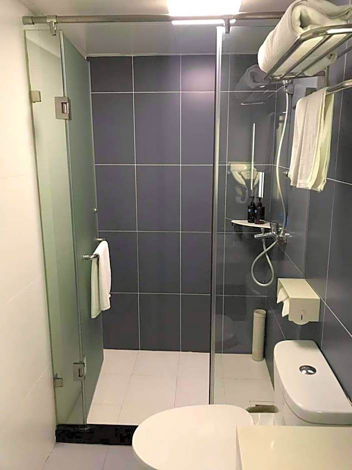 Hanting Hotel Guangzhou Sanyuanli Metro Station