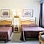 OYO Cameron Historic Hotel Brownsville I-69E