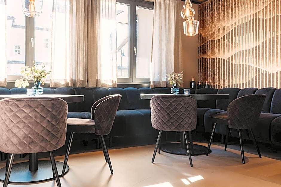 THE MATTHEW - Copper Lodge