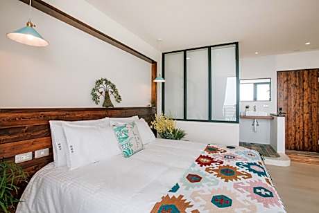 Double Room with Balcony and Sea View
