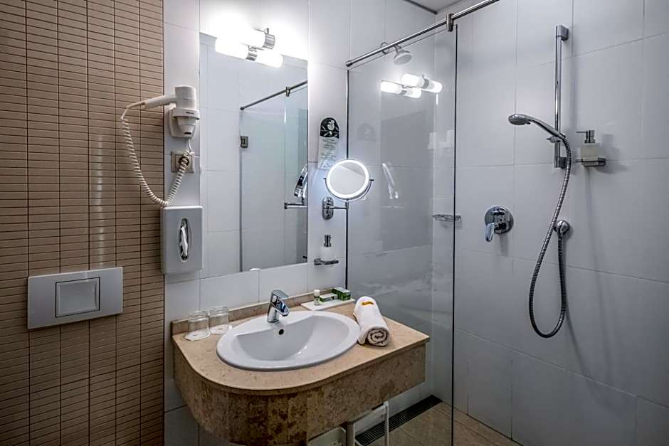 Budapest Airport Hotel Stacio Superior Wellness & Conference