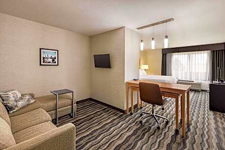 2 Queen Beds Suite Non-Smoking