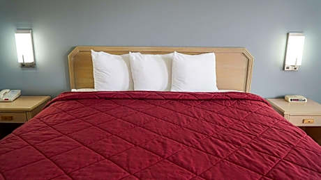 Standard King Room - Non-Smoking