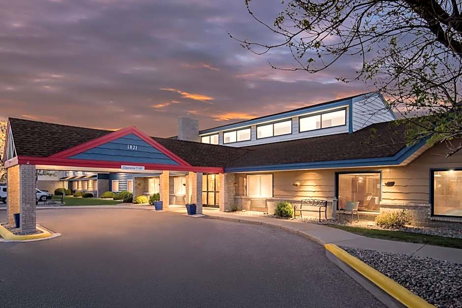 AmericInn by Wyndham Crookston U of M Crookston