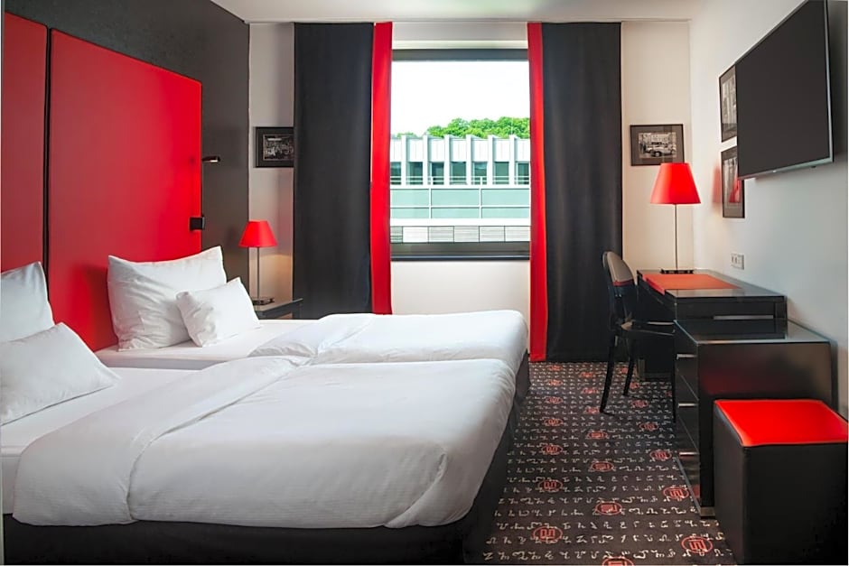 Photo 1 of 7 of Deluxe 1 Double Bed or 2 Beds, Street View