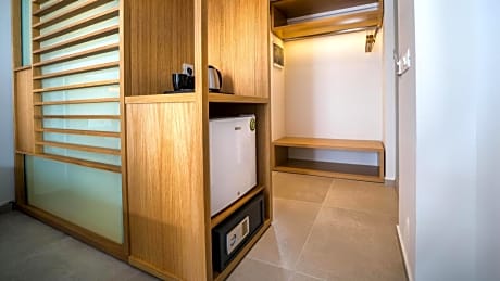 Superior Double or Twin Room with Side Sea View