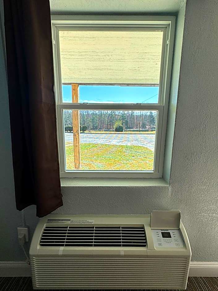 Budget Inn