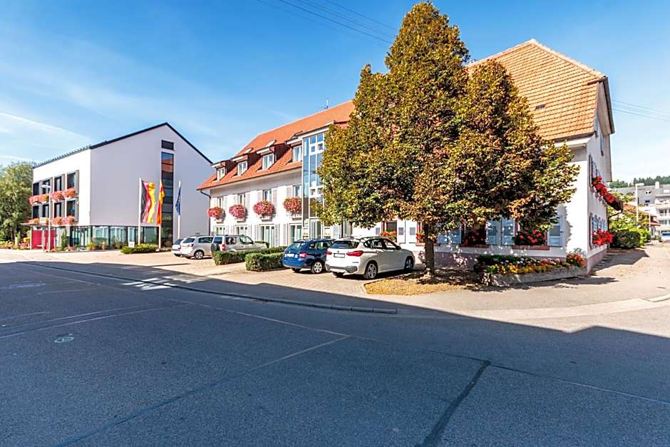 Hotel & Gasthaus Lowen