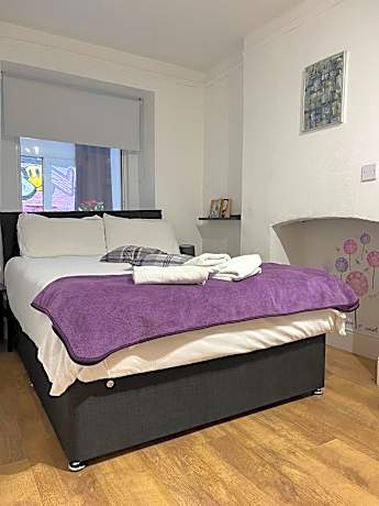 Basement Flat with Garden