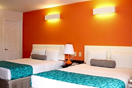 Queen Room with Two Queen Beds - Non-Smoking