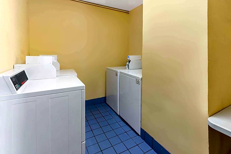 La Quinta by Wyndham Fort Lauderdale Pompano Beach – Fort Lauderdale, FL
