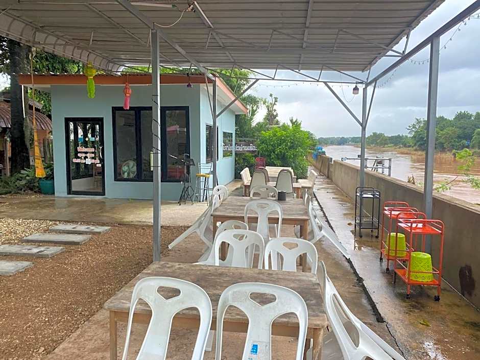 จอมเมือง Motel