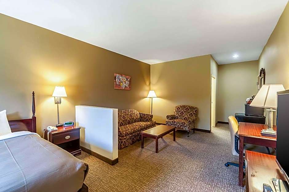 Econo Lodge Inn & Suites Middletown - Winchester South