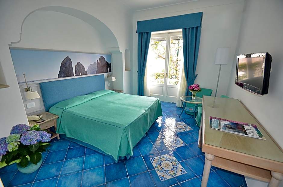 Photo 1 of 8 of Deluxe 1 Double Bed or 2 Beds
