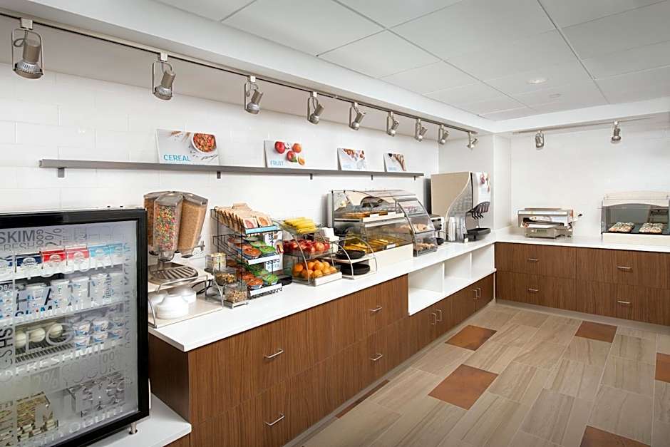 Holiday Inn Express & Suites College Park-University Area By IHG