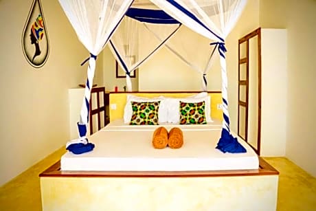 Deluxe Double Room with Balcony and Sea View