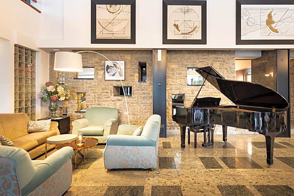 Hotel Excelsior