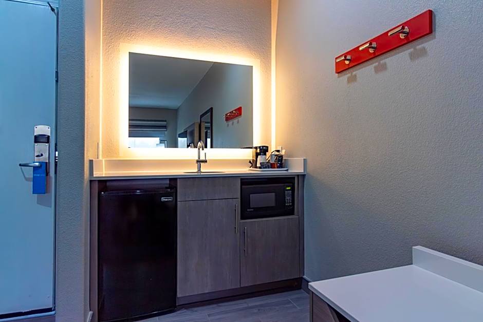 Hampton Inn By Hilton & Suites Denton