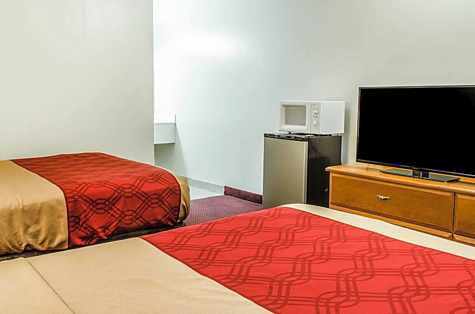 Econo Lodge Northeast