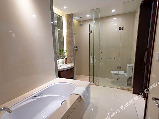 Hanya Kaiyuan Yiju Hotel (Ningbo East New Town Convention and Exhibition Center)
