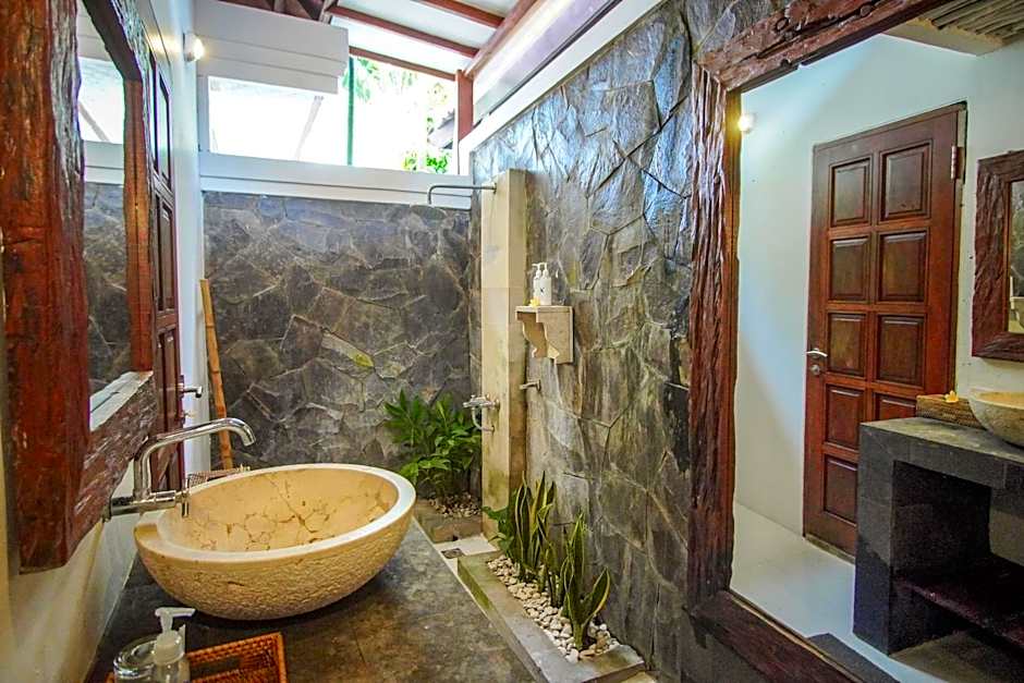 The Calmtree Bungalows