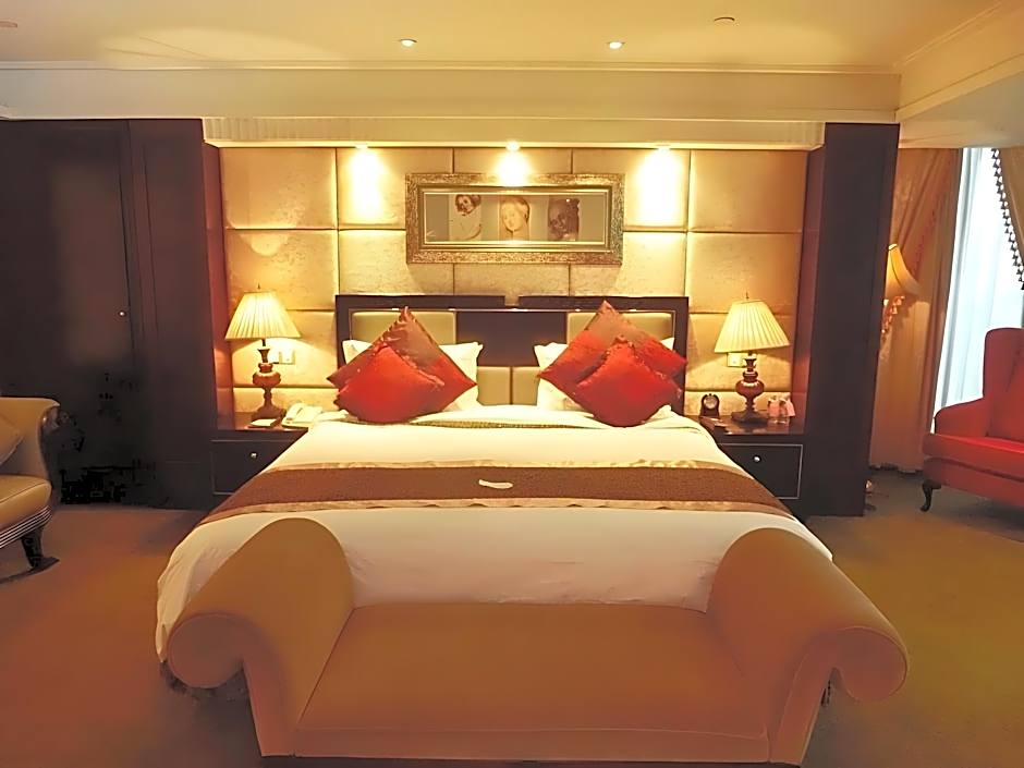 Royal Mediterranean Hotel