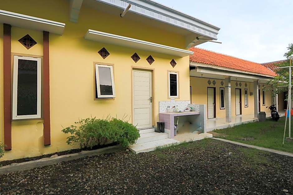 OYO 2371 Islami Family Residence